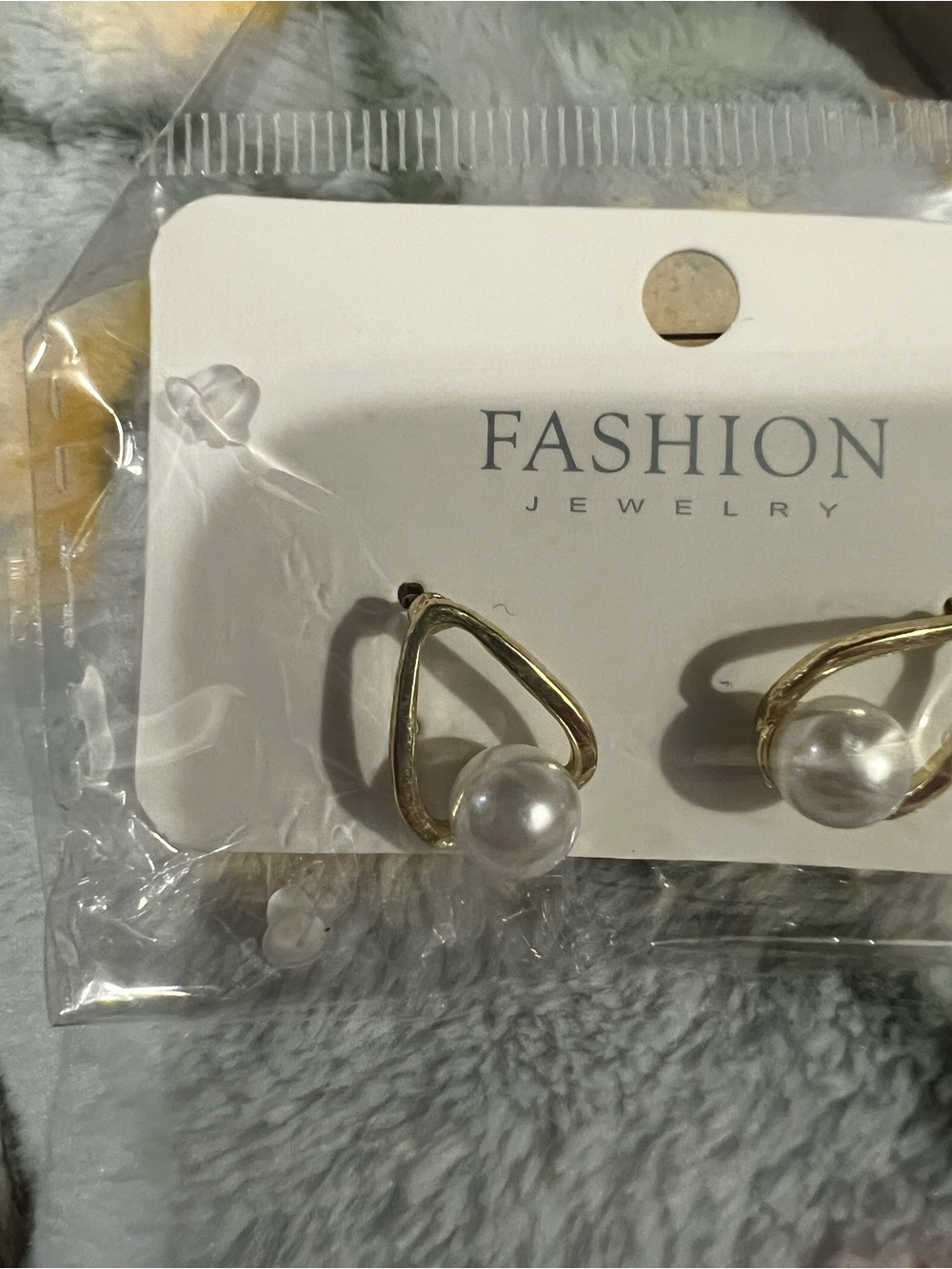 Fashion Jewelry Gold Tone Loop Earrings with White Pearls